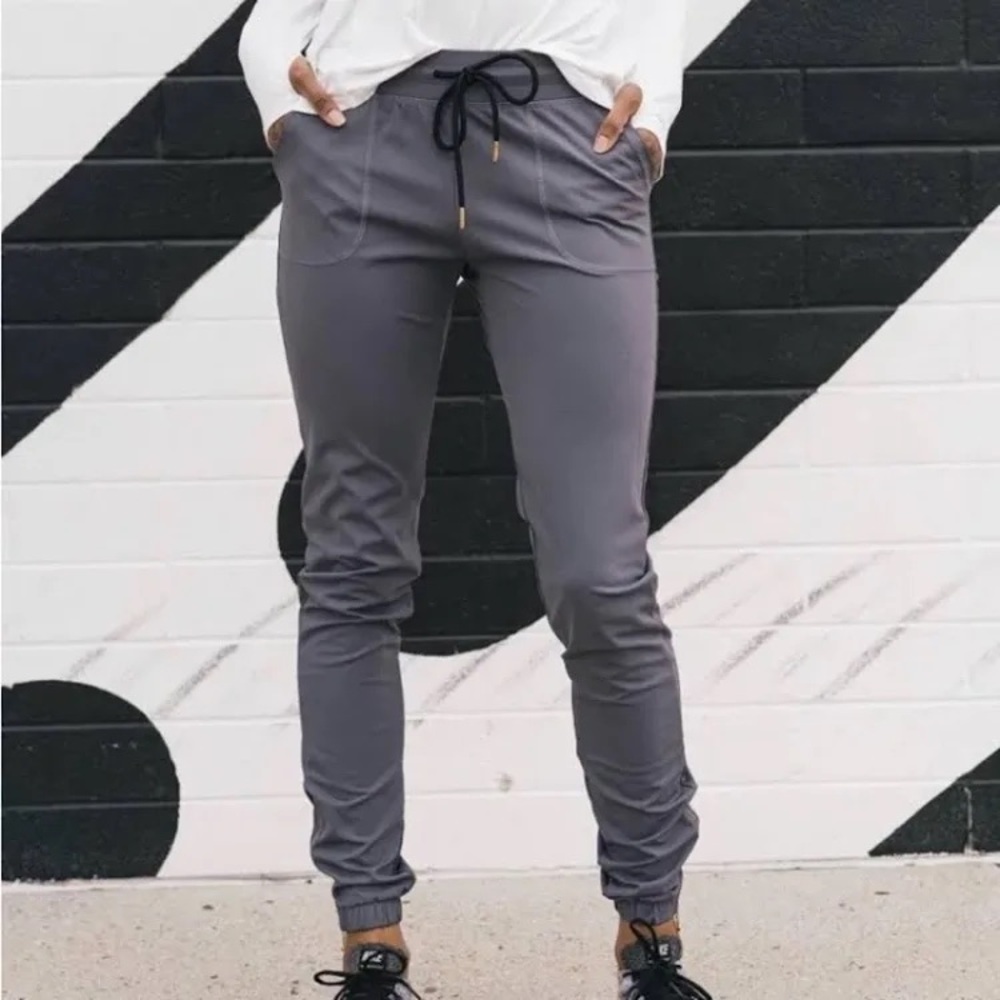 ZYIA gray Unwind Joggers